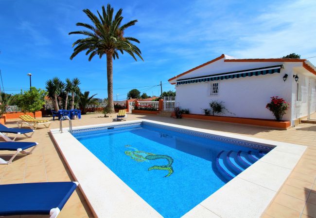 Villa en La Nucia - Villa Mediterránea