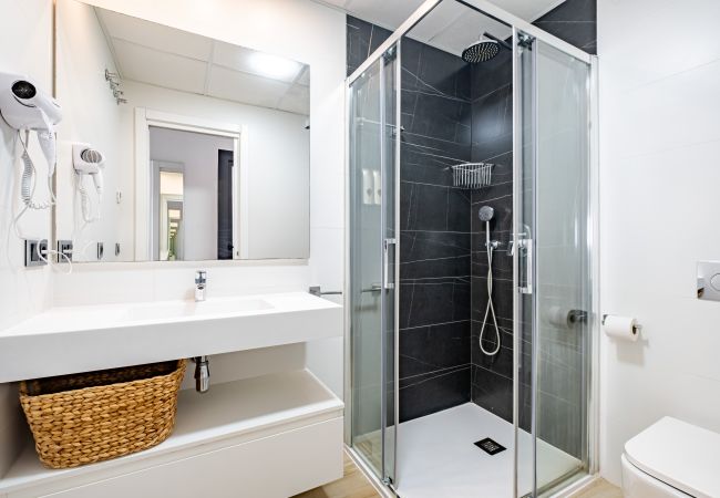 Apartamento en Benidorm - Sunset Waves 18-35 Poniente Beach Resort Apartamento en Benidorm - Sunset Waves 18-35 Poniente Beach Resort