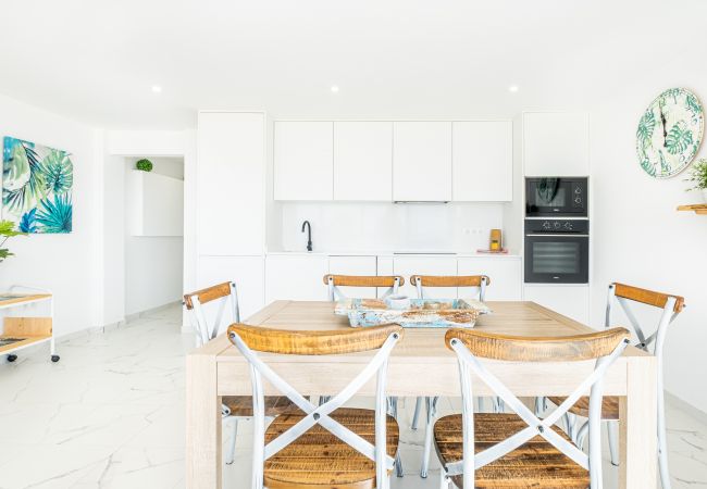 Apartamento en Benidorm - Torre Yago Deluxe 1-2 Levante Beach Apartamento en Benidorm - Torre Yago Deluxe 1-2 Levante Beach