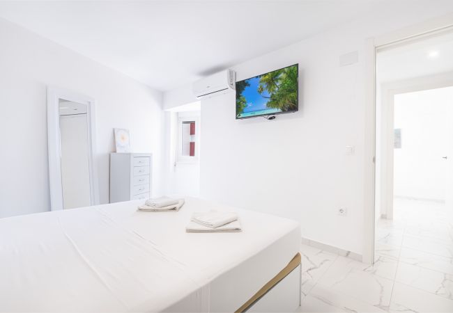 Apartamento en Benidorm - Torre Yago Deluxe 1-2 Levante Beach Apartamento en Benidorm - Torre Yago Deluxe 1-2 Levante Beach