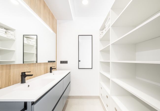 Apartamento en Benidorm - Lux Center 5-C Deluxe Beach Apartment-Old Town Apartamento en Benidorm - Lux Center 5-C Deluxe Beach Apartment-Old Town