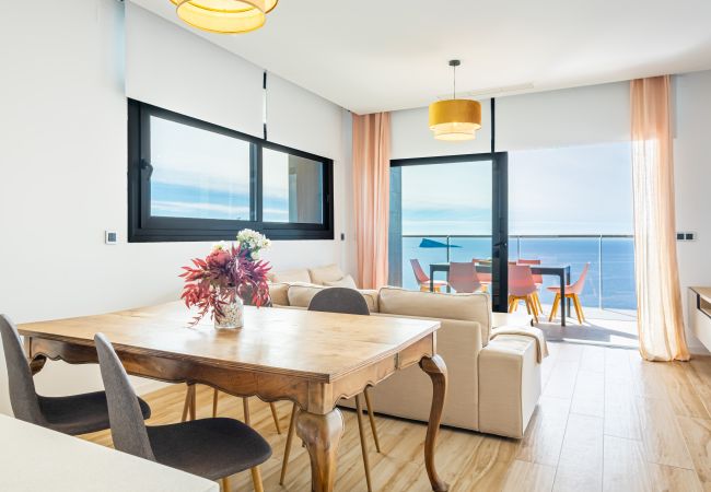 Appartement in Benidorm - Sunset Waves 18-35 Poniente Beach Resort Appartement in Benidorm - Sunset Waves 18-35 Poniente Beach Resort