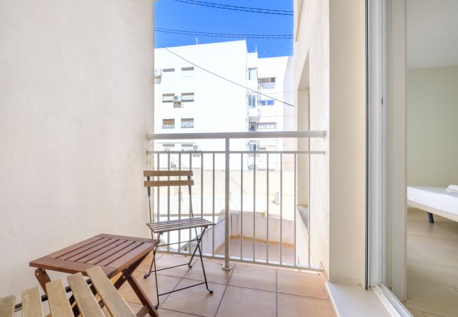 Aparthotel in Benidorm - Apartamentos La Rosita Old Town 3Pax-M15 Aparthotel in Benidorm - Apartamentos La Rosita Old Town 3Pax-M15