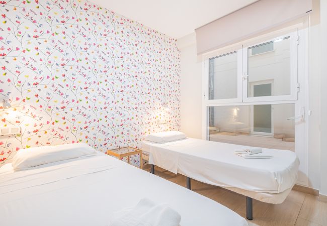 Aparthotel in Benidorm -  Apartamentos La Rosita Old Town 5Pax-1 Aparthotel in Benidorm -  Apartamentos La Rosita Old Town 5Pax-1