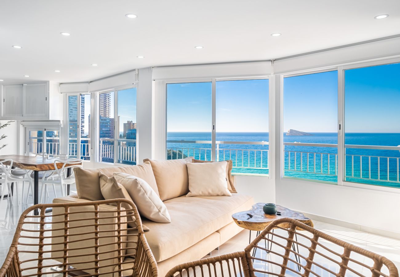 Appartement in Benidorm - Principado Loix Apartment Deluxe 17C Levante Beach