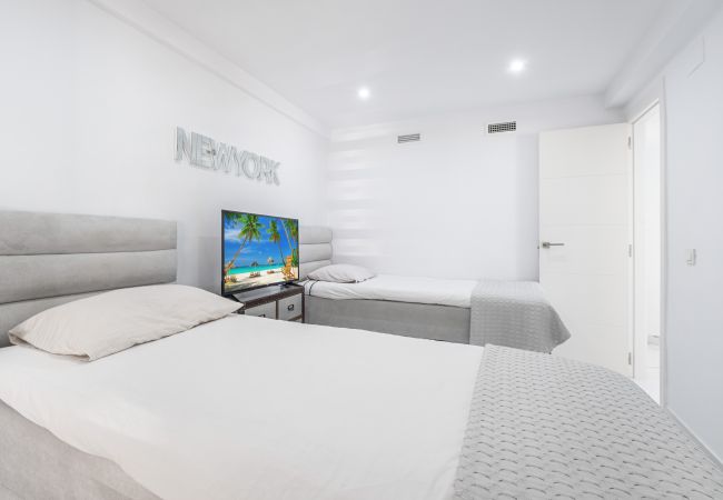 Apartment in Benidorm - Copacabana Deluxe 1-A Levante Beach Apartment in Benidorm - Copacabana Deluxe 1-A Levante Beach