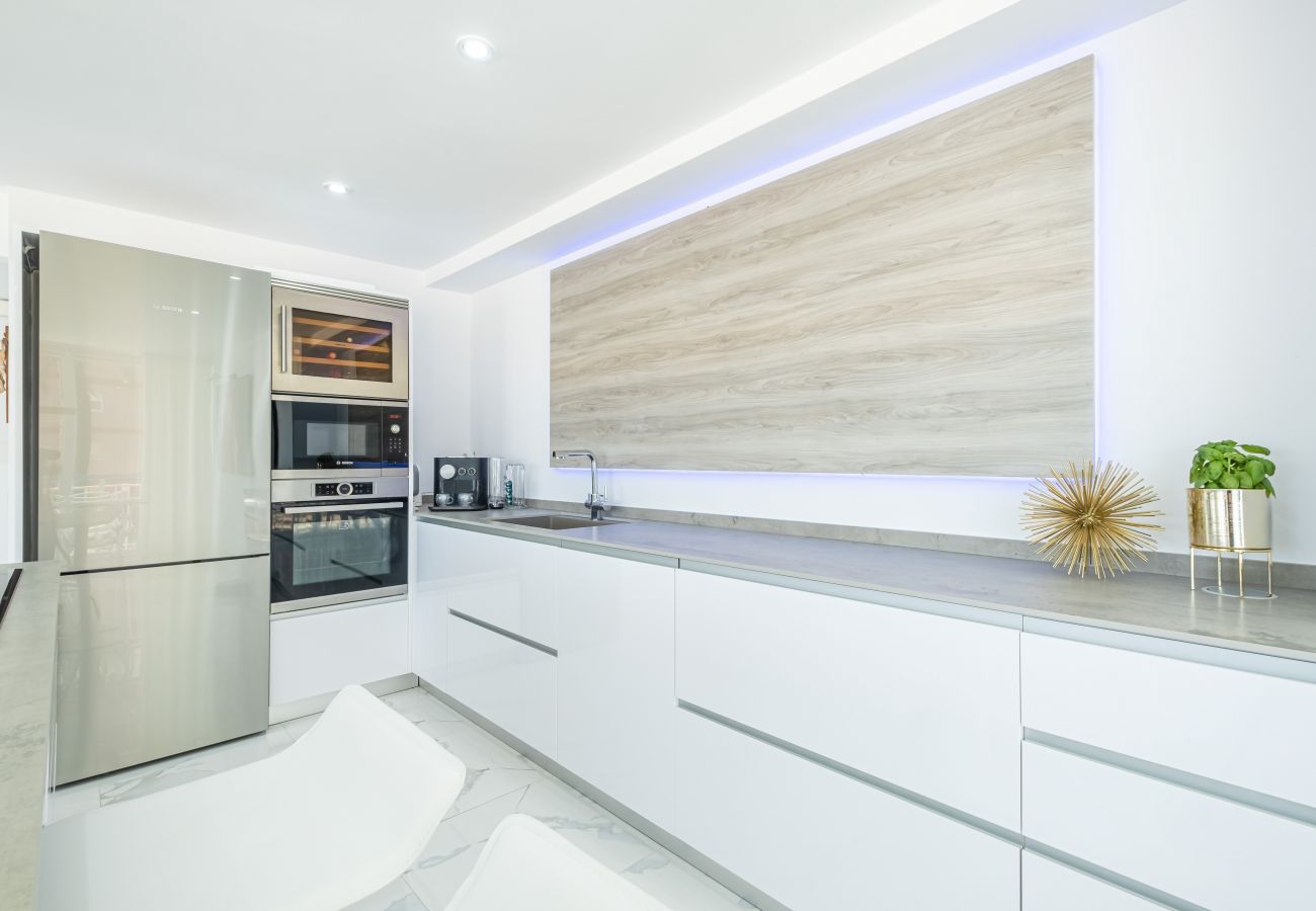 Apartment in Benidorm - Copacabana Deluxe 1-A Levante Beach Apartment in Benidorm - Copacabana Deluxe 1-A Levante Beach