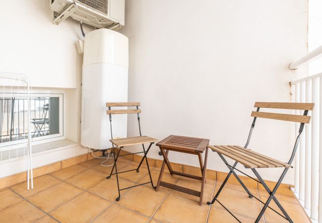 Aparthotel in Benidorm - Apartamentos La Rosita Old Town 3Pax-M15 Aparthotel in Benidorm - Apartamentos La Rosita Old Town 3Pax-M15