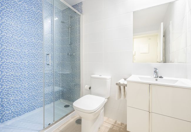 Aparthotel in Benidorm - Apartamentos La Rosita Old Town 3Pax-M15 Aparthotel in Benidorm - Apartamentos La Rosita Old Town 3Pax-M15