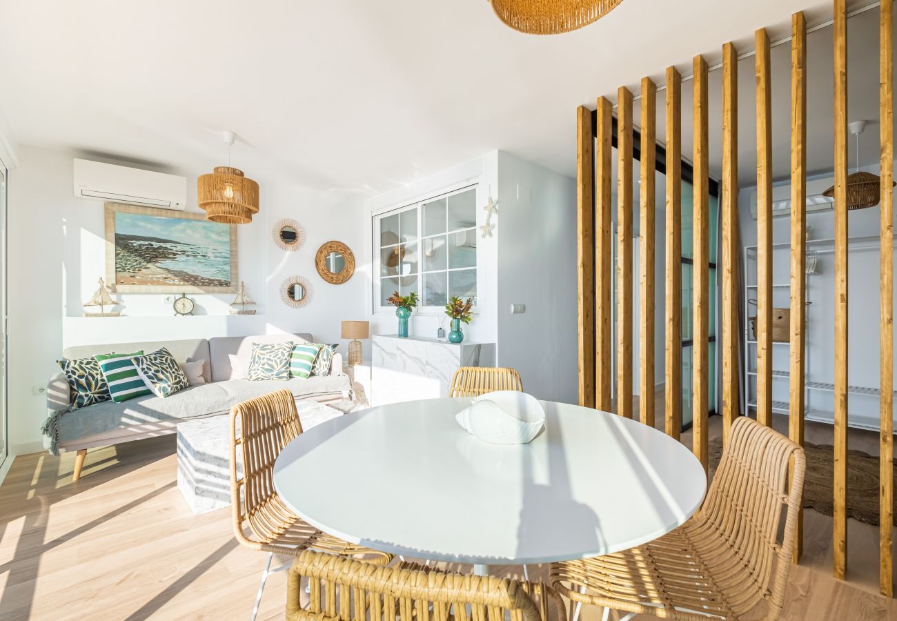 Apartment in Benidorm - Cachirulo Deluxe Apartment 13-B Levante Beach Apartment in Benidorm - Cachirulo Deluxe Apartment 13-B Levante Beach