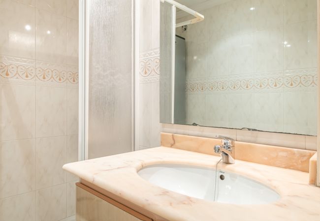 Apartment in Benidorm - Don Miguel Apartment 8-C Levante Beach Apartment in Benidorm - Don Miguel Apartment 8-C Levante Beach