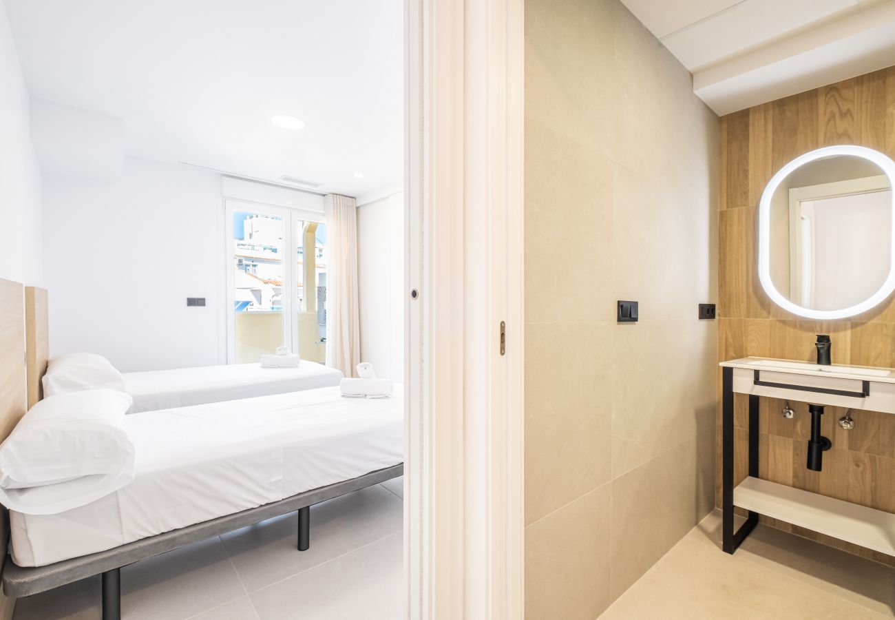 Apartment in Benidorm - Lux Center 5-C Deluxe Beach Apartment-Old Town Apartment in Benidorm - Lux Center 5-C Deluxe Beach Apartment-Old Town