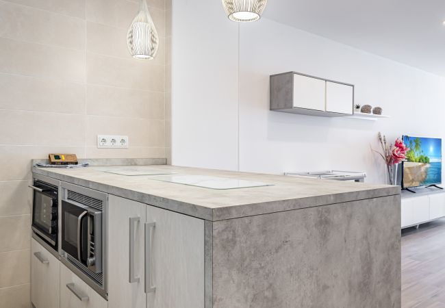 Apartment in Benidorm - Benipark Deluxe 33-A Poniente Beach Apartment in Benidorm - Benipark Deluxe 33-A Poniente Beach