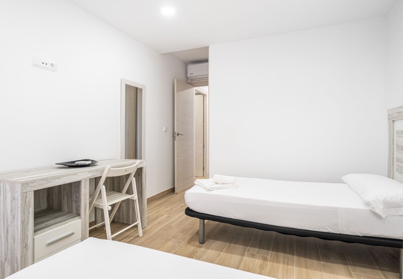 Apartment in Benidorm - Benipark Deluxe 33-A Poniente Beach Apartment in Benidorm - Benipark Deluxe 33-A Poniente Beach