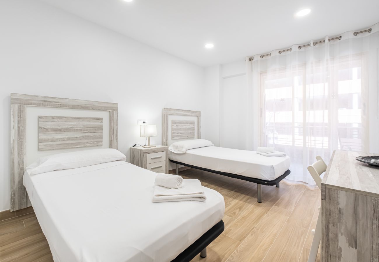 Apartment in Benidorm - Benipark Deluxe 33-A Poniente Beach Apartment in Benidorm - Benipark Deluxe 33-A Poniente Beach