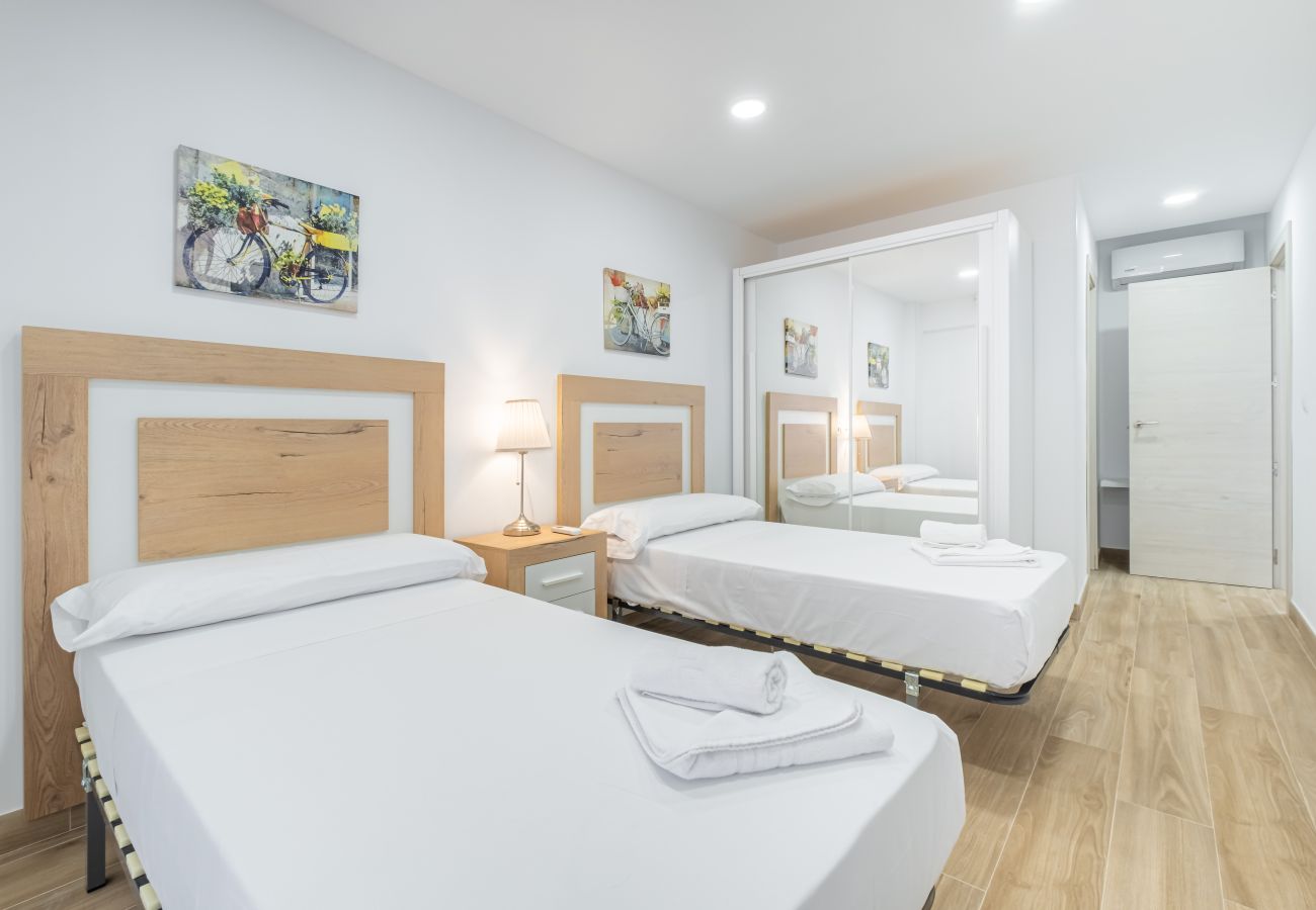 Apartment in Benidorm - Benipark Deluxe 33-A Poniente Beach Apartment in Benidorm - Benipark Deluxe 33-A Poniente Beach