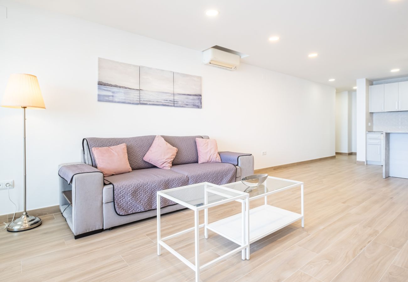 Apartment in Benidorm - Benipark Deluxe 33-A Poniente Beach Apartment in Benidorm - Benipark Deluxe 33-A Poniente Beach