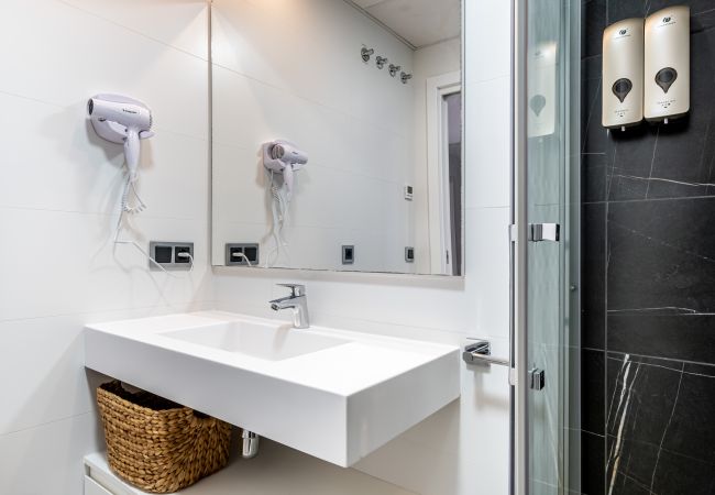 Appartement à Benidorm - Sunset Waves 18-35 Poniente Beach Resort Appartement à Benidorm - Sunset Waves 18-35 Poniente Beach Resort