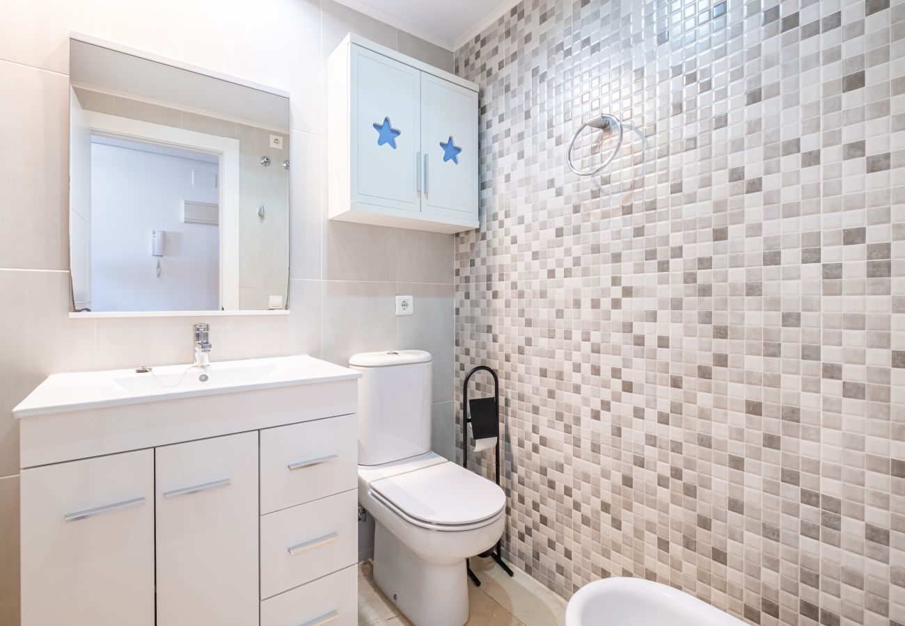 Апартаменты на Бенидорм / Benidorm -  Gemelos 22 Resort Apartment 2-15-B Levante Beach Апартаменты на Бенидорм / Benidorm -  Gemelos 22 Resort Apartment 2-15-B Levante Beach