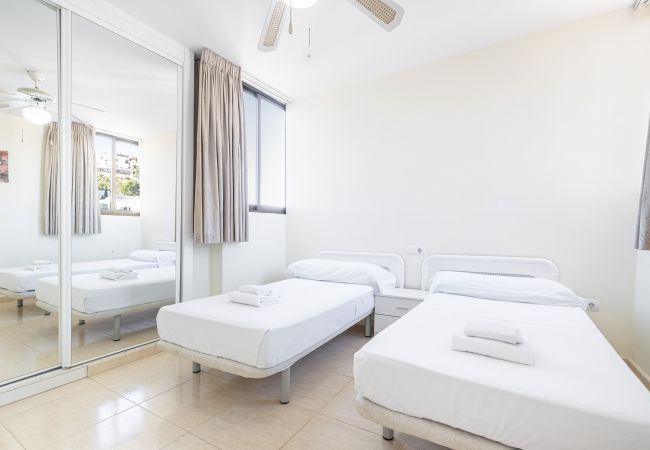 Апартаменты на Benidorm -  Trinisol 7-A Sea Views Apartment Levante Beach Апартаменты на Benidorm -  Trinisol 7-A Sea Views Apartment Levante Beach