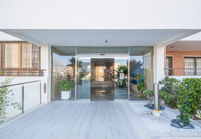 Апартаменты на Benidorm -  Trinisol 7-A Sea Views Apartment Levante Beach Апартаменты на Benidorm -  Trinisol 7-A Sea Views Apartment Levante Beach