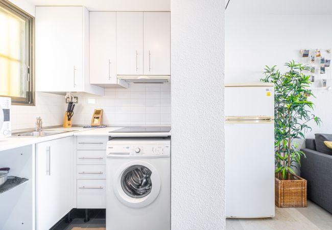 Апартаменты на Бенидорм / Benidorm -  Trinisol Apartment Sea Views 6E Levante Beach Апартаменты на Бенидорм / Benidorm -  Trinisol Apartment Sea Views 6E Levante Beach