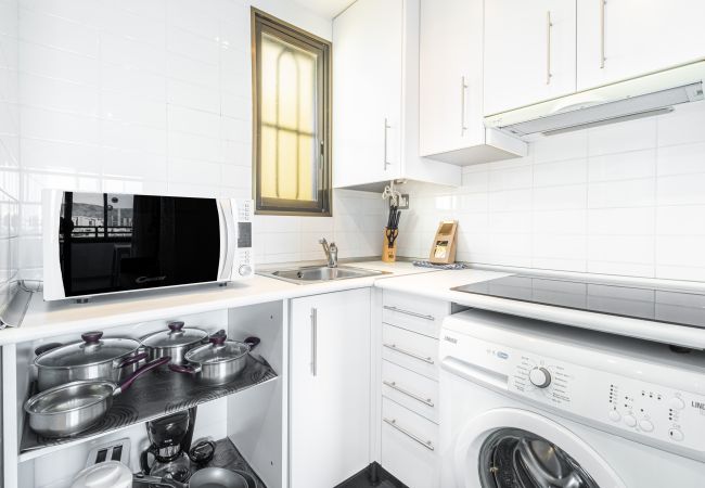 Апартаменты на Бенидорм / Benidorm -  Trinisol Apartment Sea Views 6E Levante Beach Апартаменты на Бенидорм / Benidorm -  Trinisol Apartment Sea Views 6E Levante Beach
