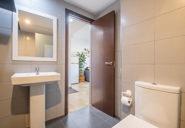 Апартаменты на Бенидорм / Benidorm -  Trinisol Apartment Sea Views 6E Levante Beach Апартаменты на Бенидорм / Benidorm -  Trinisol Apartment Sea Views 6E Levante Beach