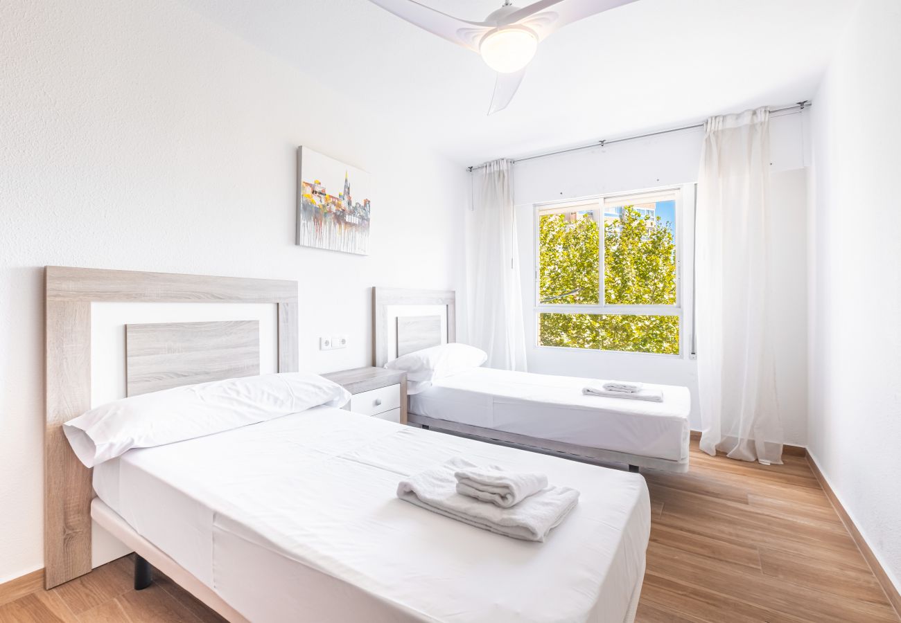 Апартаменты на Бенидорм / Benidorm - Etxezuri I 6-D Apartment Levante Beach Апартаменты на Бенидорм / Benidorm - Etxezuri I 6-D Apartment Levante Beach