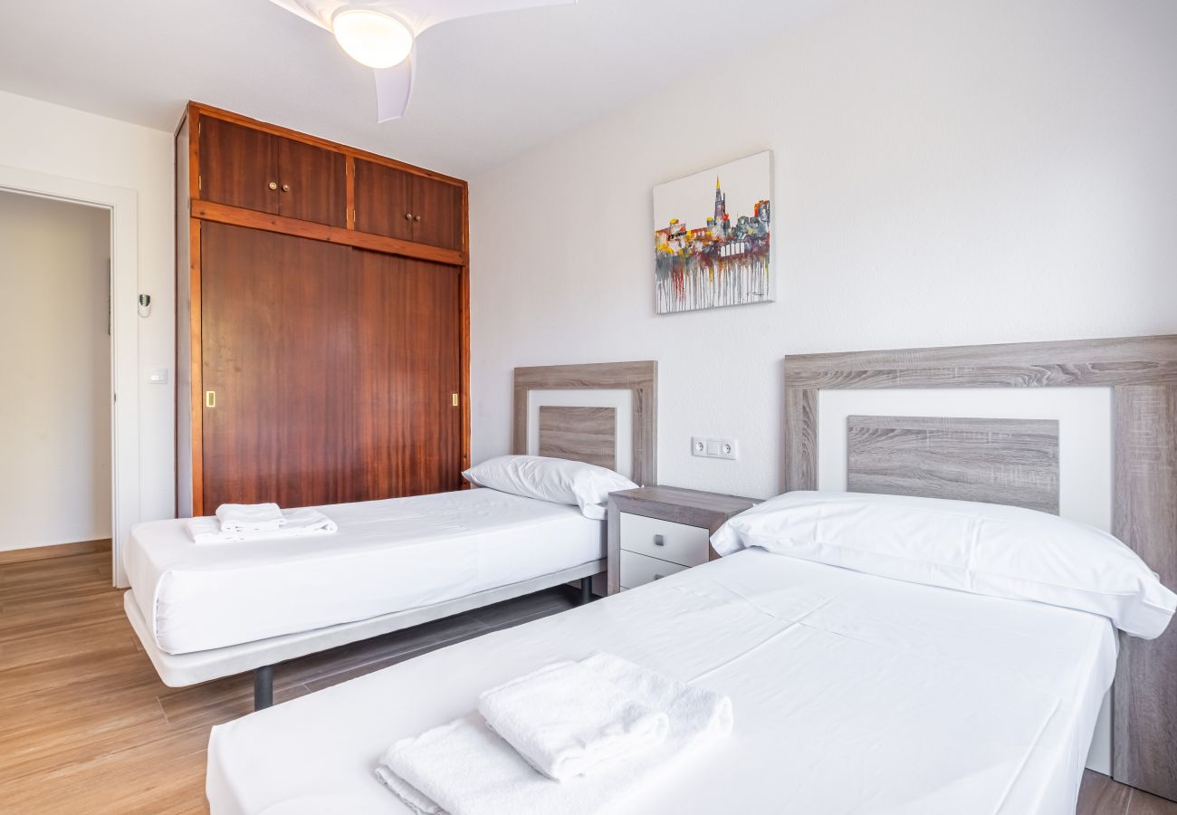 Апартаменты на Бенидорм / Benidorm - Etxezuri I 6-D Apartment Levante Beach Апартаменты на Бенидорм / Benidorm - Etxezuri I 6-D Apartment Levante Beach