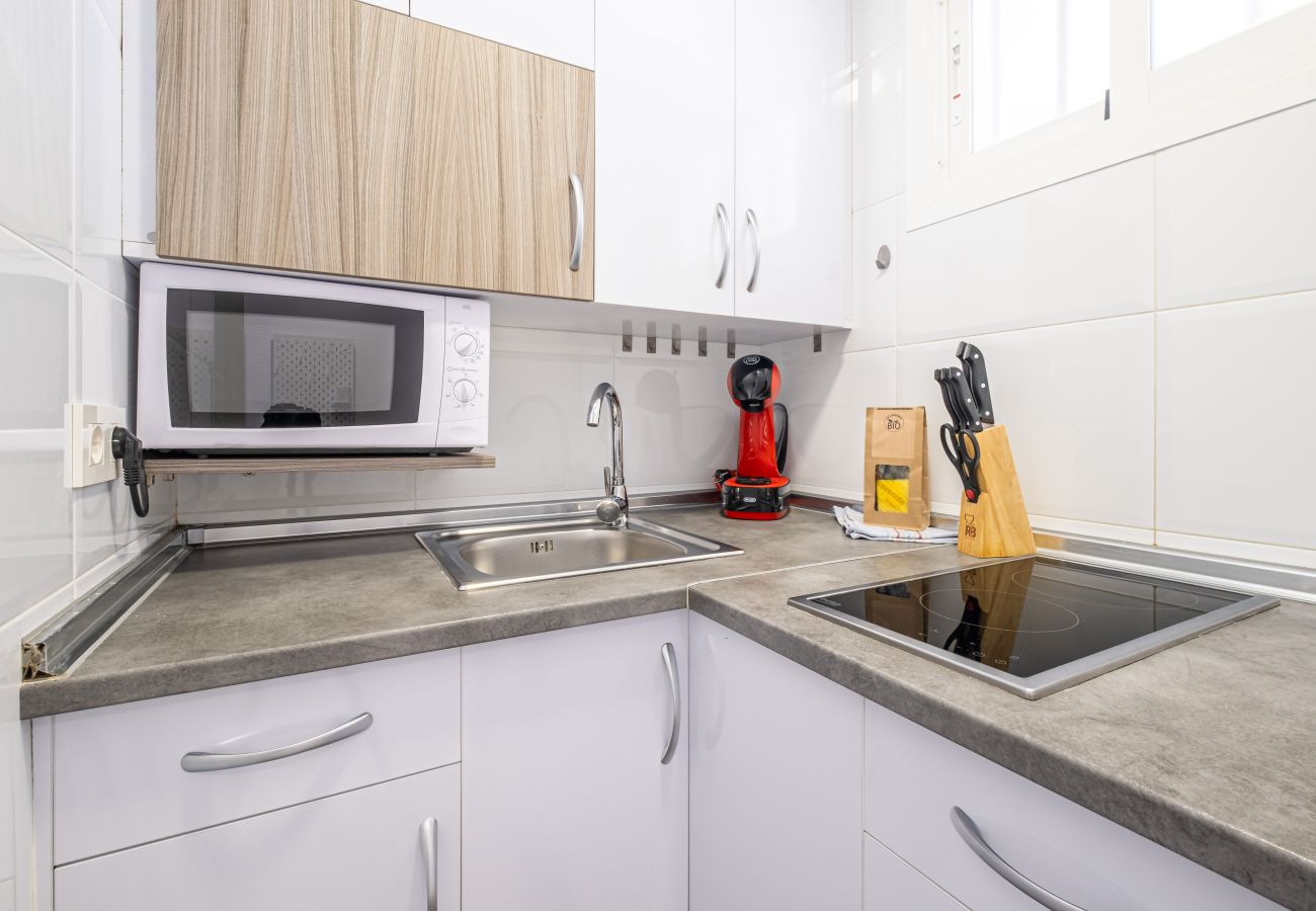 Квартира-студия на Бенидорм / Benidorm - Albatros 12-8 Sea Views Levante Beach Квартира-студия на Бенидорм / Benidorm - Albatros 12-8 Sea Views Levante Beach