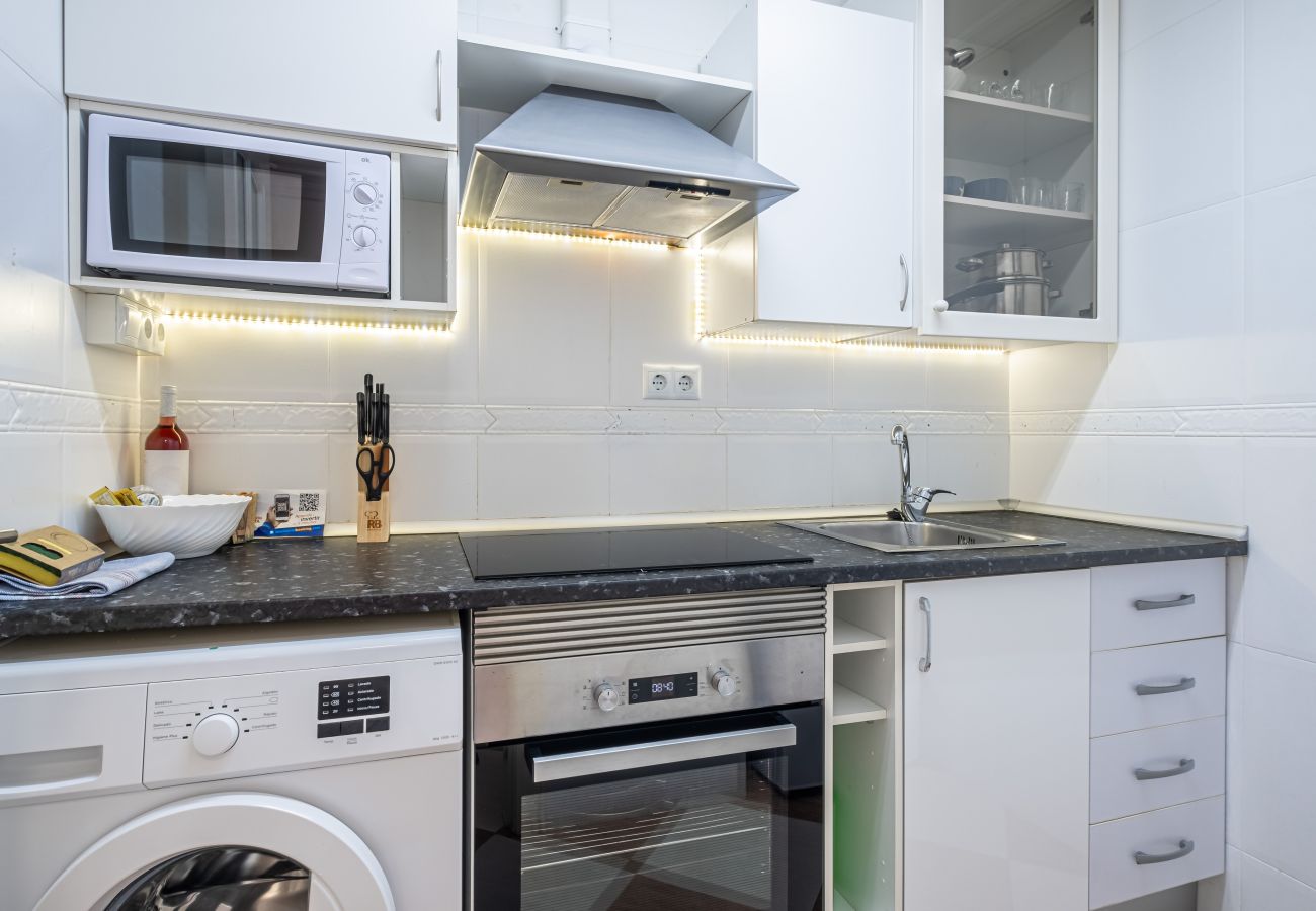 Апартаменты на Бенидорм / Benidorm -  Las Damas 23-E Levante Beach Апартаменты на Бенидорм / Benidorm -  Las Damas 23-E Levante Beach