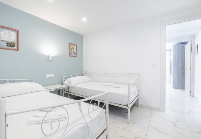 Апартаменты на Benidorm -  Copacabana 10-B Apartment Levante Beach Апартаменты на Benidorm -  Copacabana 10-B Apartment Levante Beach