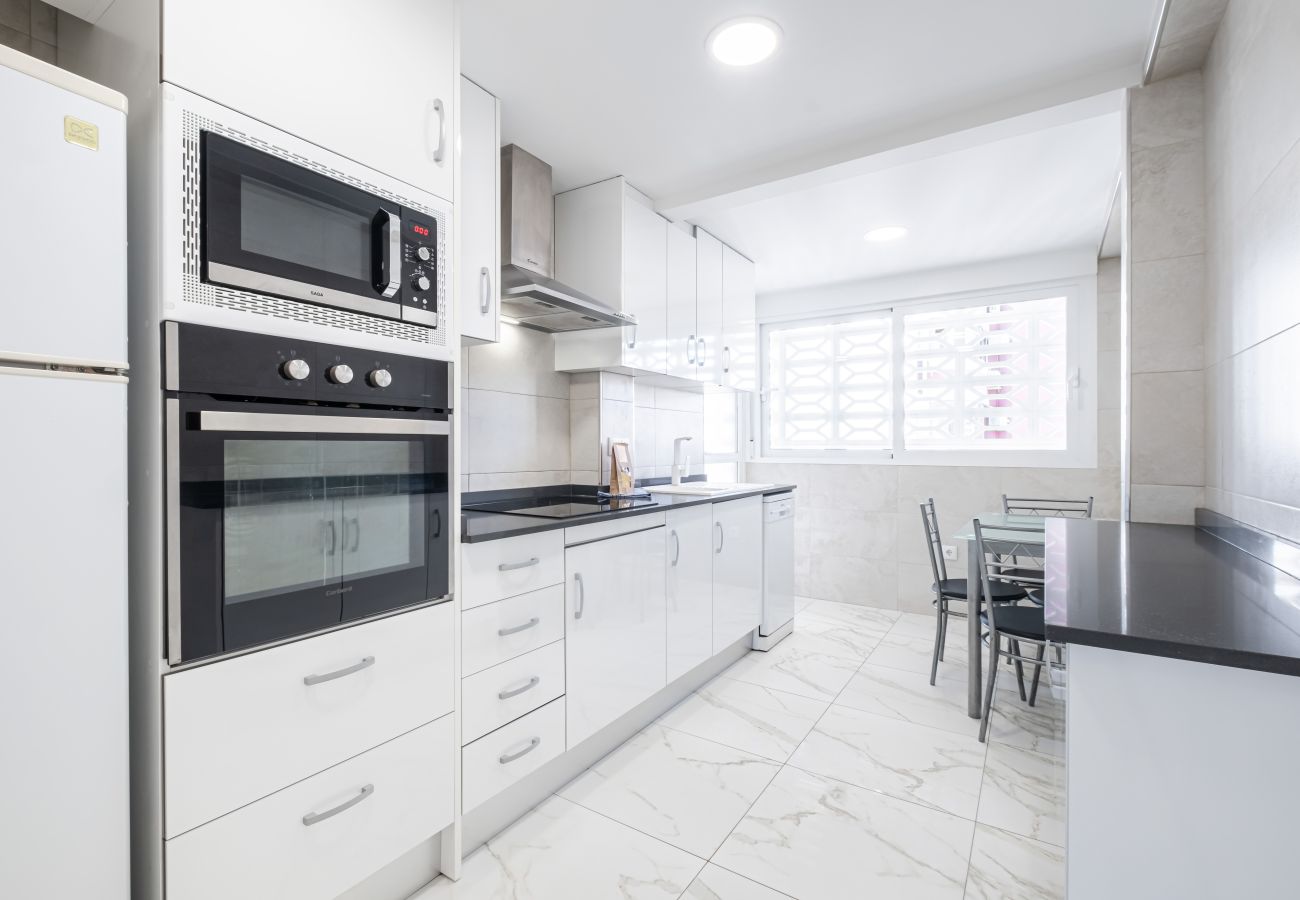 Апартаменты на Бенидорм / Benidorm -  Copacabana 10-B Apartment Levante Beach Апартаменты на Бенидорм / Benidorm -  Copacabana 10-B Apartment Levante Beach