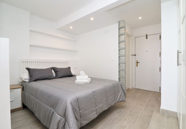 Квартира-студия на Бенидорм / Benidorm -  Albatros 14-10 Estudio Levante Beach Квартира-студия на Бенидорм / Benidorm -  Albatros 14-10 Estudio Levante Beach