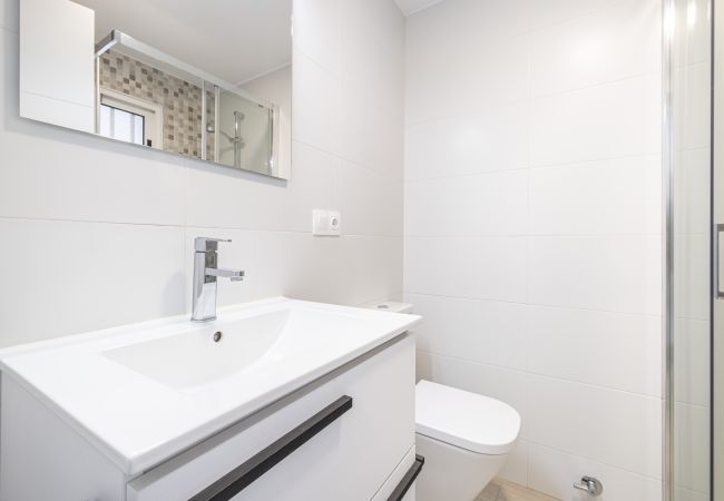 Квартира-студия на Бенидорм / Benidorm -  Albatros 14-10 Estudio Levante Beach Квартира-студия на Бенидорм / Benidorm -  Albatros 14-10 Estudio Levante Beach