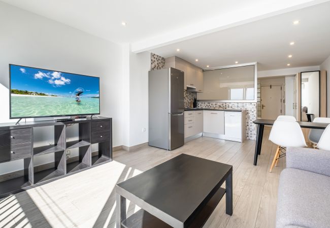 Квартира-студия на Бенидорм / Benidorm -  Albatros 14-10 Estudio Levante Beach Квартира-студия на Бенидорм / Benidorm -  Albatros 14-10 Estudio Levante Beach