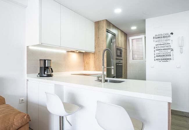 Апартаменты на Бенидорм / Benidorm - Torre Domo 9-D Levante Beach Апартаменты на Бенидорм / Benidorm - Torre Domo 9-D Levante Beach