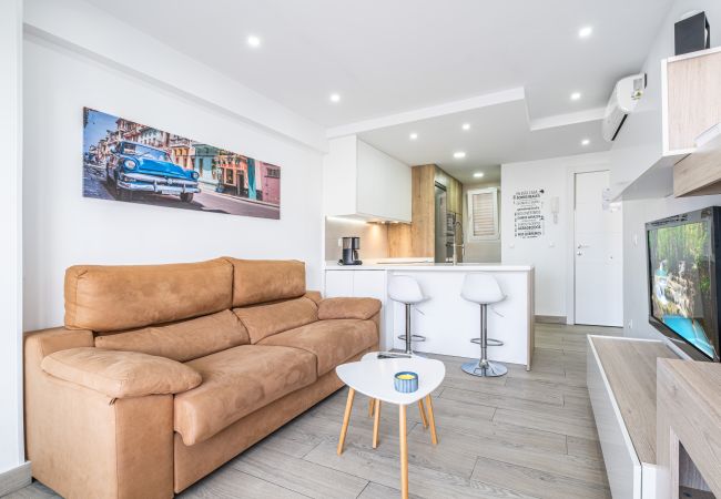 Апартаменты на Бенидорм / Benidorm - Torre Domo 9-D Levante Beach Апартаменты на Бенидорм / Benidorm - Torre Domo 9-D Levante Beach