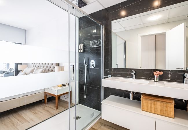 Апартаменты на Benidorm - Sunset Waves 18-35 Poniente Beach Resort Апартаменты на Benidorm - Sunset Waves 18-35 Poniente Beach Resort