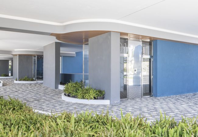 Апартаменты на Benidorm - Sunset Waves 18-35 Poniente Beach Resort Апартаменты на Benidorm - Sunset Waves 18-35 Poniente Beach Resort