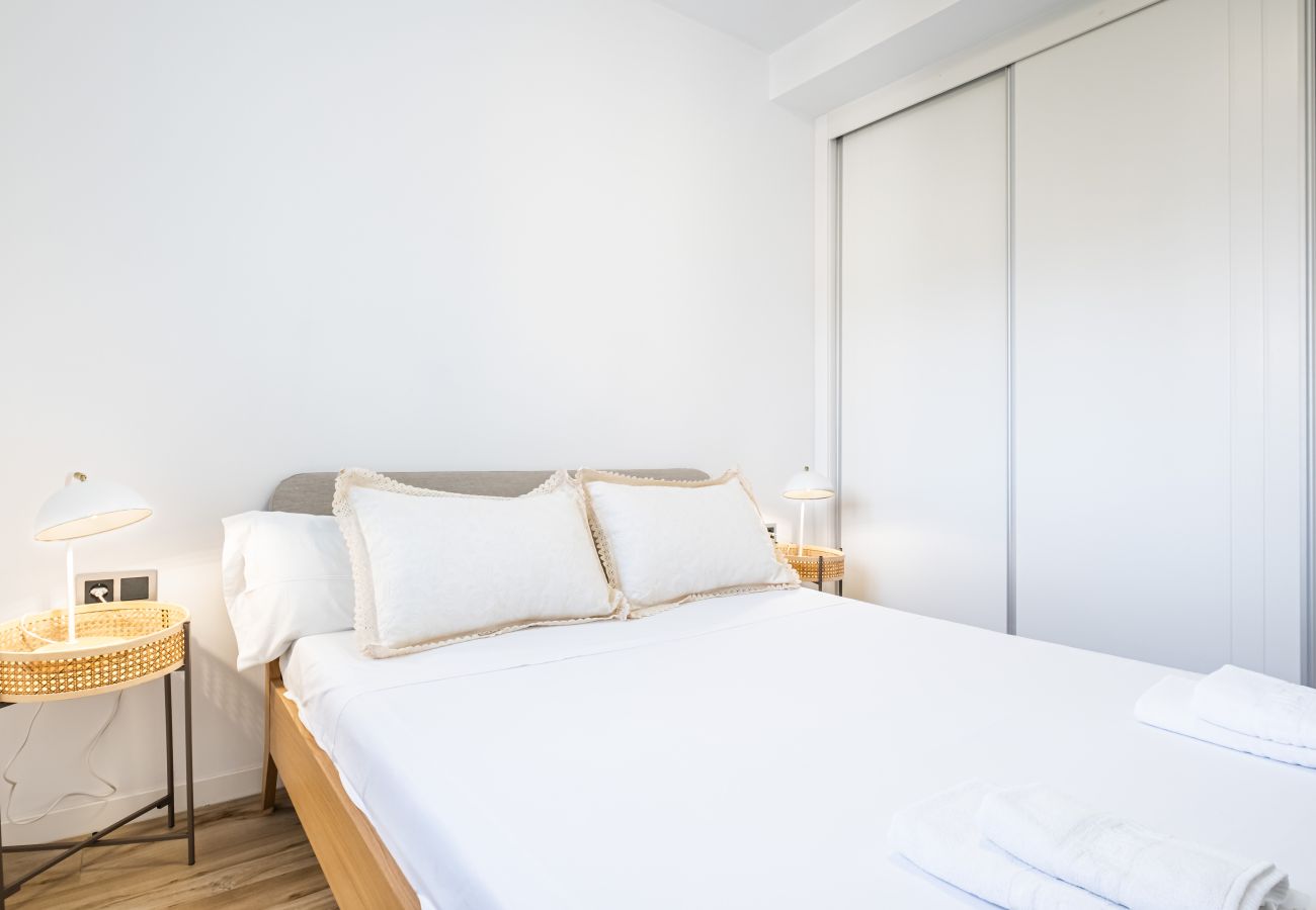 Апартаменты на Бенидорм / Benidorm - Sunset Waves 18-35 Poniente Beach Resort Апартаменты на Бенидорм / Benidorm - Sunset Waves 18-35 Poniente Beach Resort