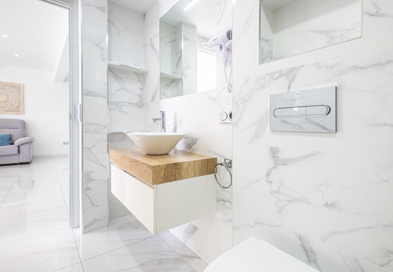 Апартаменты на Бенидорм / Benidorm - Veracruz 17-B Deluxe Apartament Levante Beach Апартаменты на Бенидорм / Benidorm - Veracruz 17-B Deluxe Apartament Levante Beach