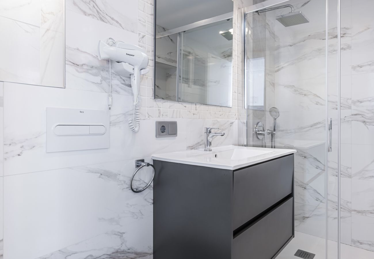 Апартаменты на Бенидорм / Benidorm -  Don Paco 12-B Deluxe Apartment Levante Beach Апартаменты на Бенидорм / Benidorm -  Don Paco 12-B Deluxe Apartment Levante Beach