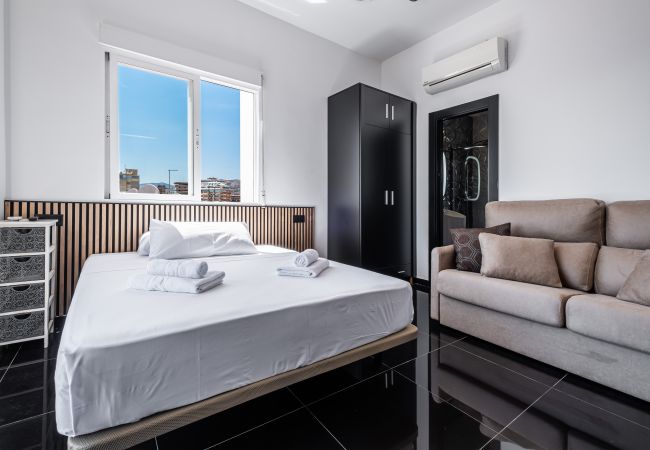 Квартира-студия на Benidorm - Penthouse Cervantes Sea View Levante Beach Квартира-студия на Benidorm - Penthouse Cervantes Sea View Levante Beach