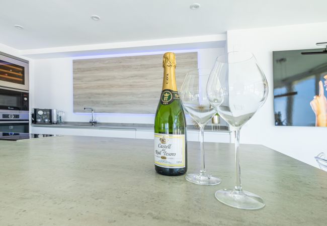 Апартаменты на Benidorm - Copacabana Deluxe 1-A Levante Beach Апартаменты на Benidorm - Copacabana Deluxe 1-A Levante Beach