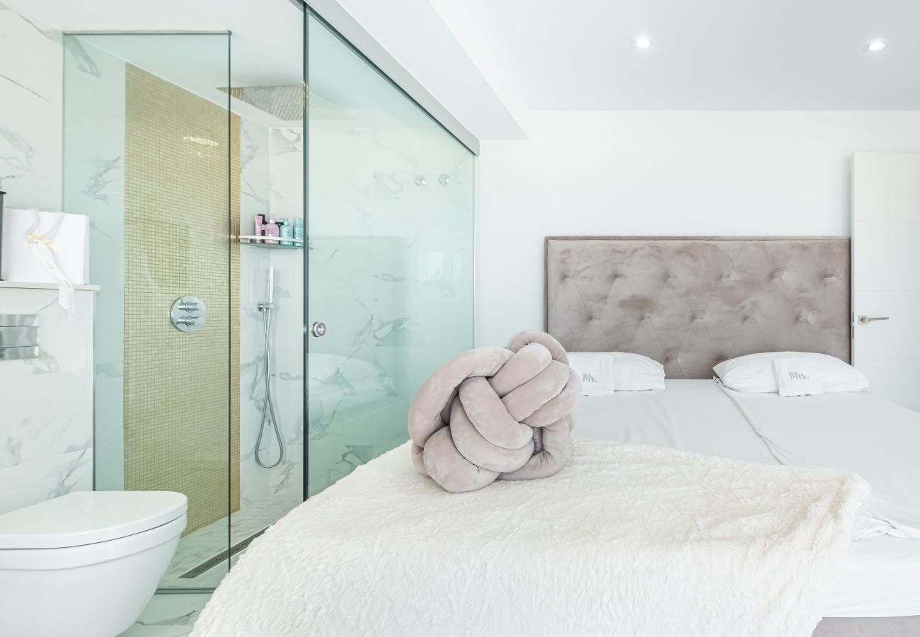 Апартаменты на Бенидорм / Benidorm - Copacabana Deluxe 1-A Levante Beach Апартаменты на Бенидорм / Benidorm - Copacabana Deluxe 1-A Levante Beach