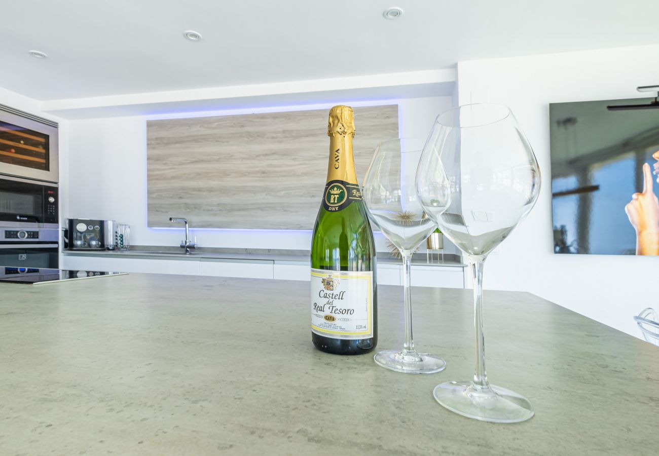 Апартаменты на Бенидорм / Benidorm - Copacabana Deluxe 1-A Levante Beach Апартаменты на Бенидорм / Benidorm - Copacabana Deluxe 1-A Levante Beach