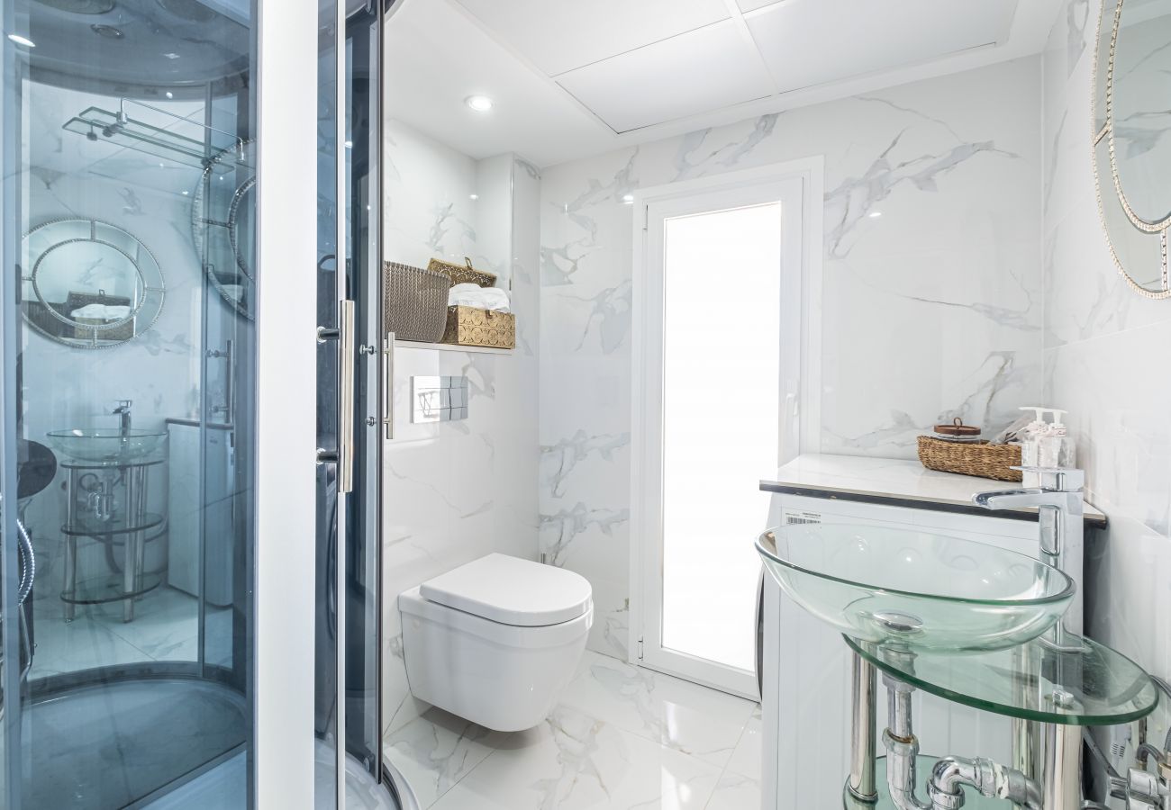 Апартаменты на Бенидорм / Benidorm - Copacabana Deluxe 1-A Levante Beach Апартаменты на Бенидорм / Benidorm - Copacabana Deluxe 1-A Levante Beach