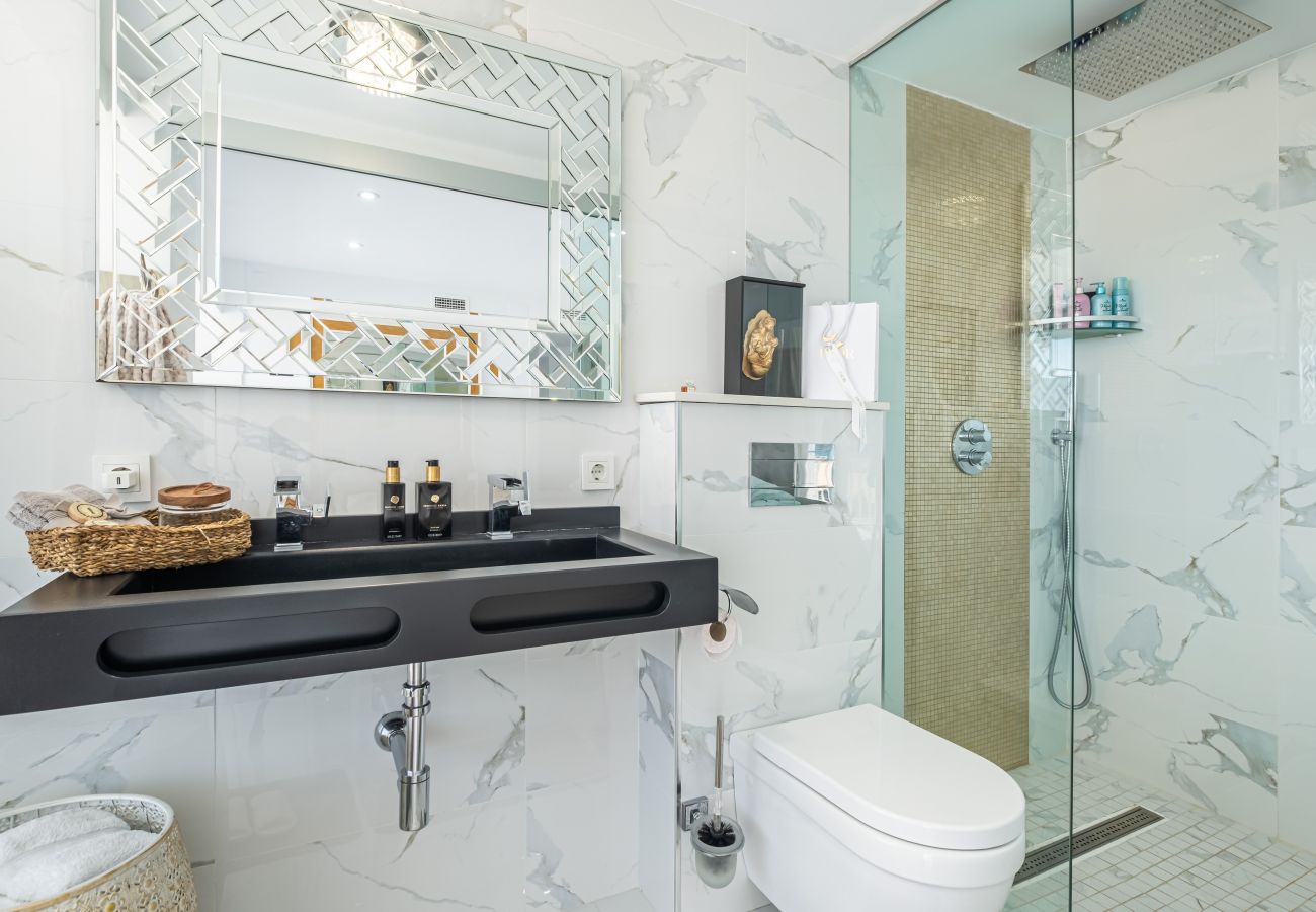 Апартаменты на Бенидорм / Benidorm - Copacabana Deluxe 1-A Levante Beach Апартаменты на Бенидорм / Benidorm - Copacabana Deluxe 1-A Levante Beach